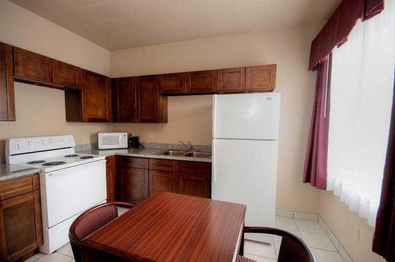 Baymont By Wyndham Clute Lake Jackson Kamer foto